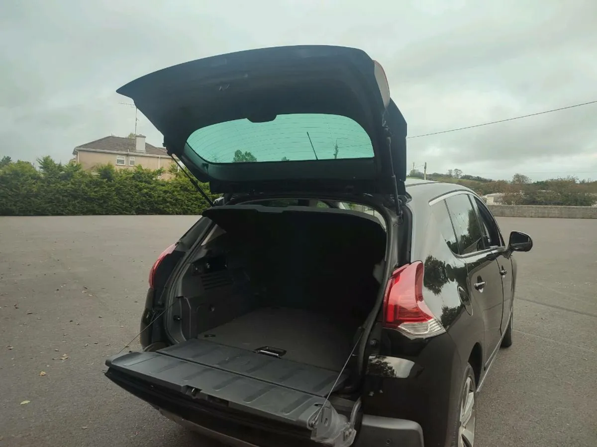 Peugeot 3008 Allure 2015 - Image 2