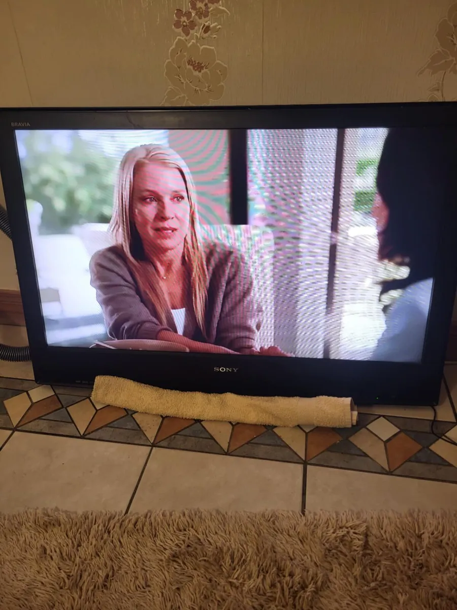 42inch sony tv - Image 2