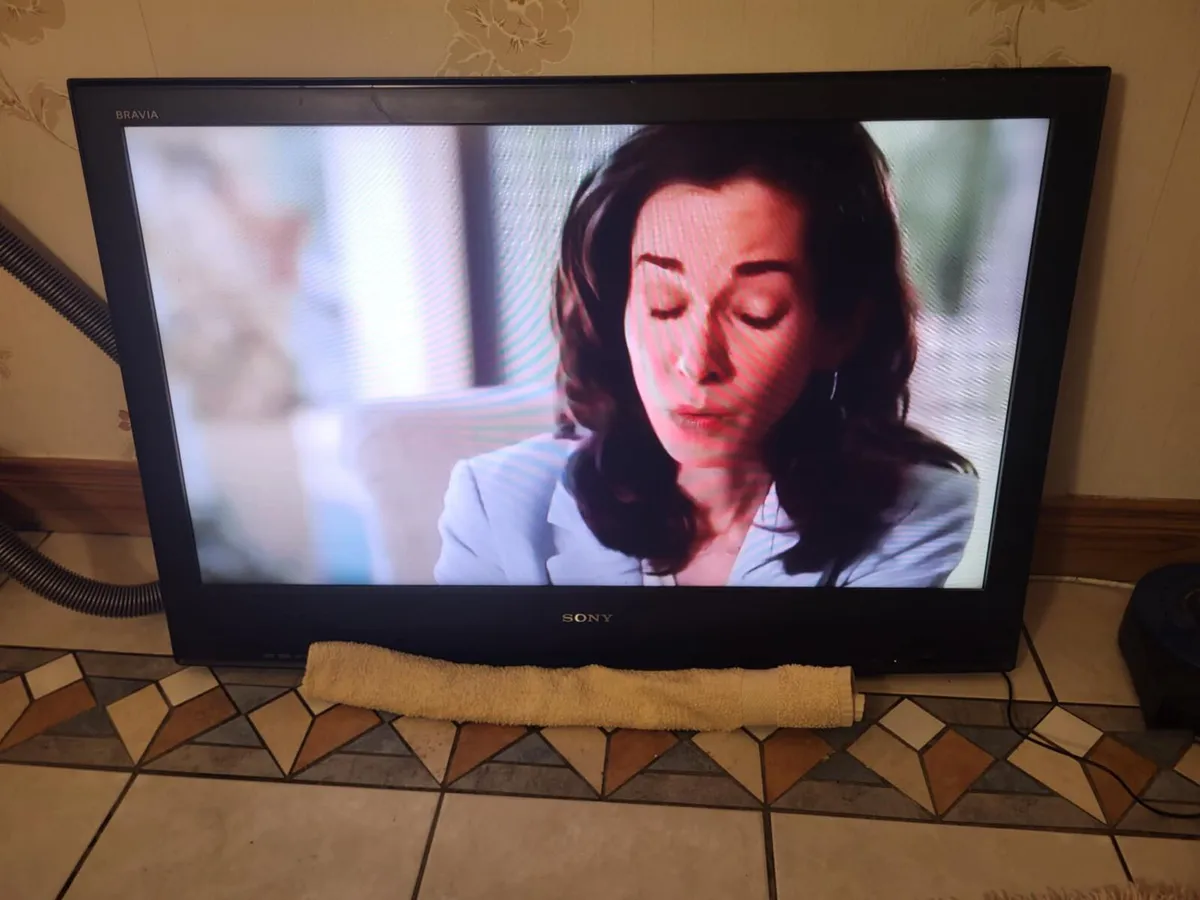 42inch sony tv - Image 4