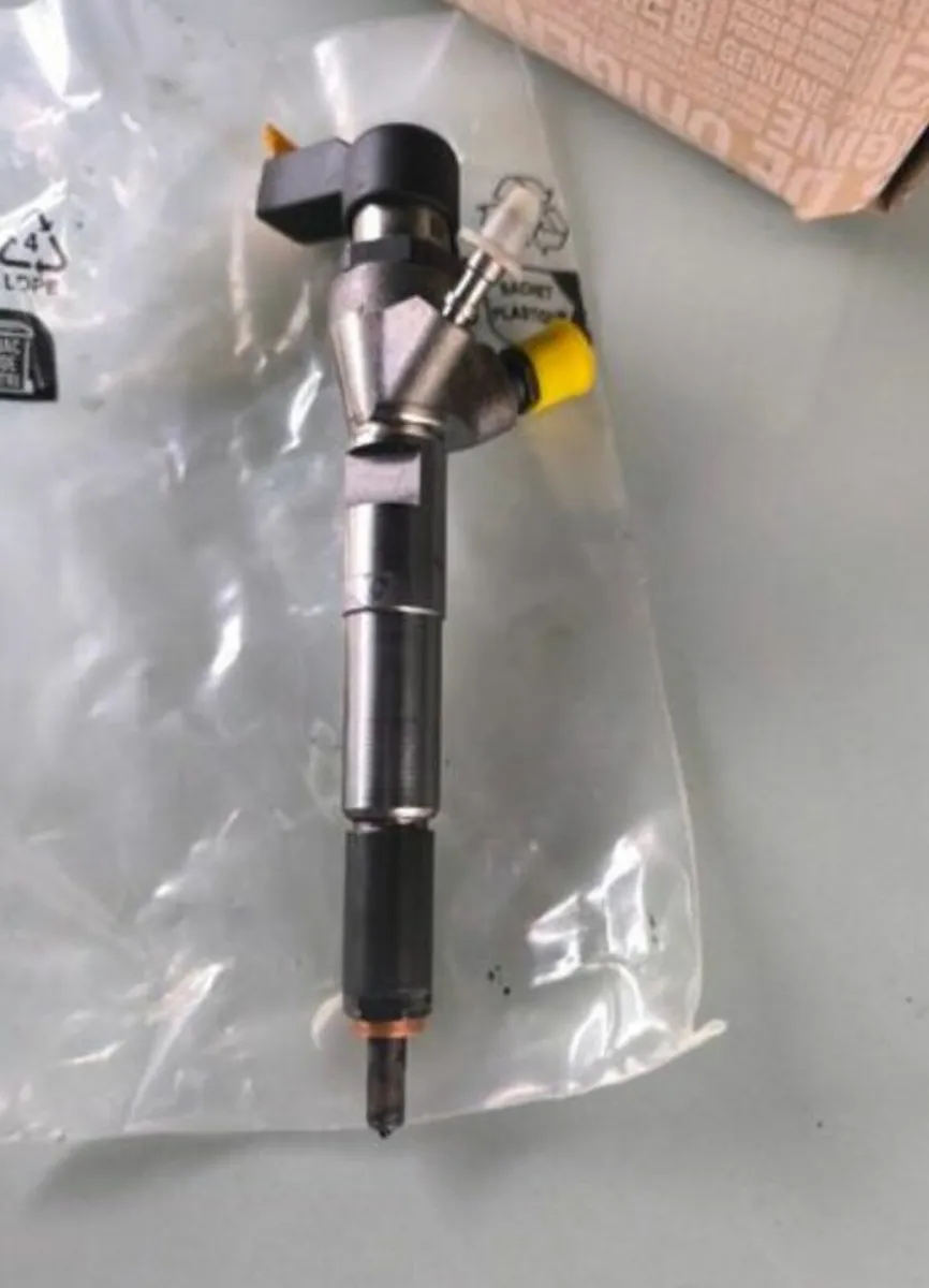 For Sale: Disel Injector for Nissan Qashqai J11 - Image 2
