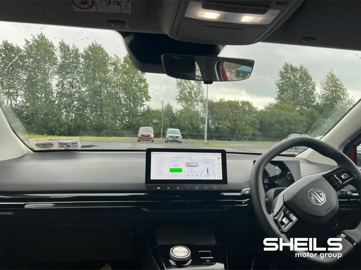 MG MG4 SR Excite - Image 3