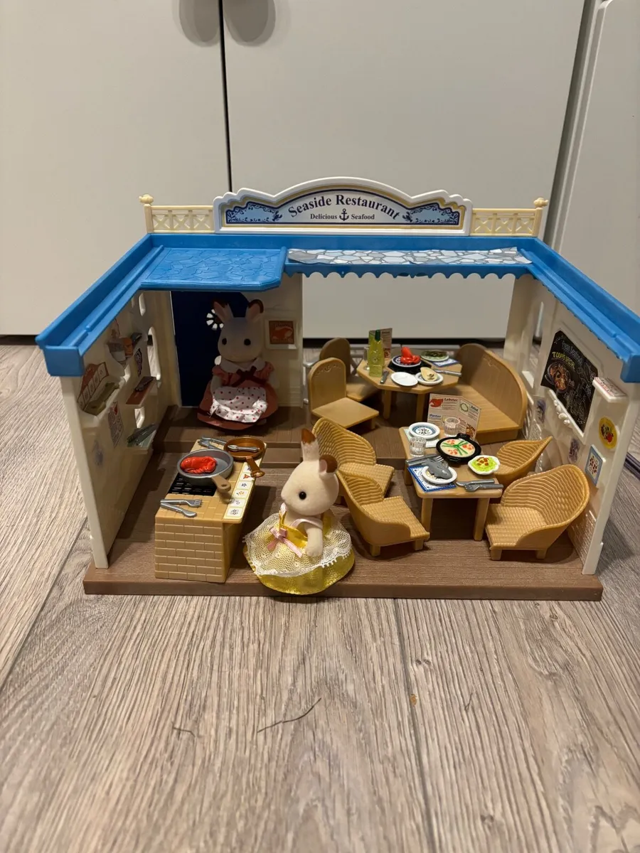 Sylvanian Families Seafood Restaurant - Image 3