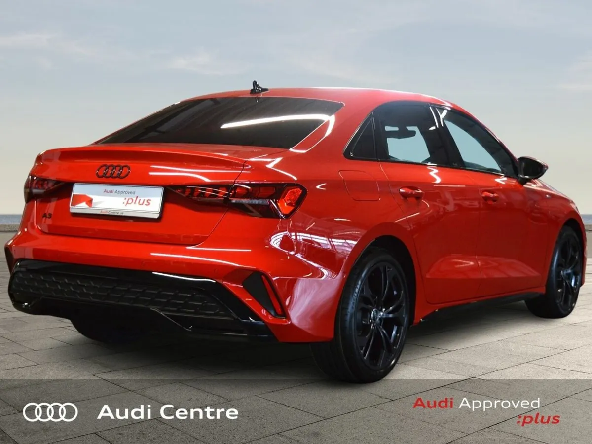 Audi A3 SAL 35 TFSI 150HP S-T S-LINE Black Edt Pri - Image 4