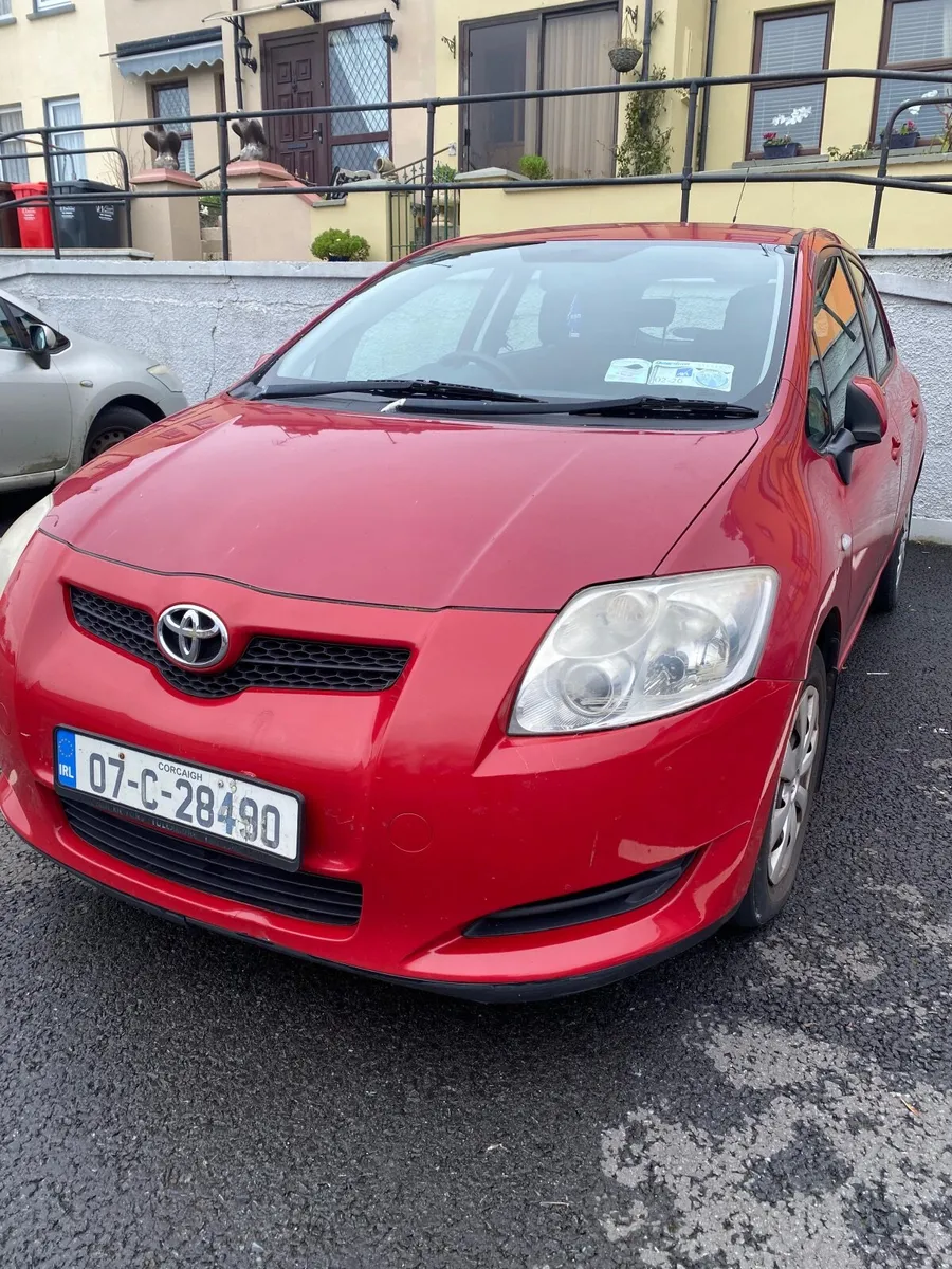 Toyota Auris 2007 - Image 2