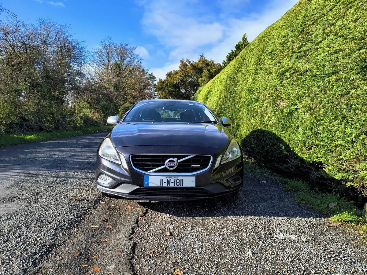 Volvo S60 2011 - Image 2