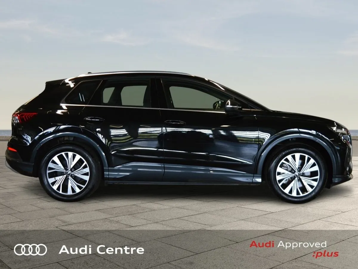 Audi Q4 e-tron 45 Sport Price new was € 59,980 - Image 3