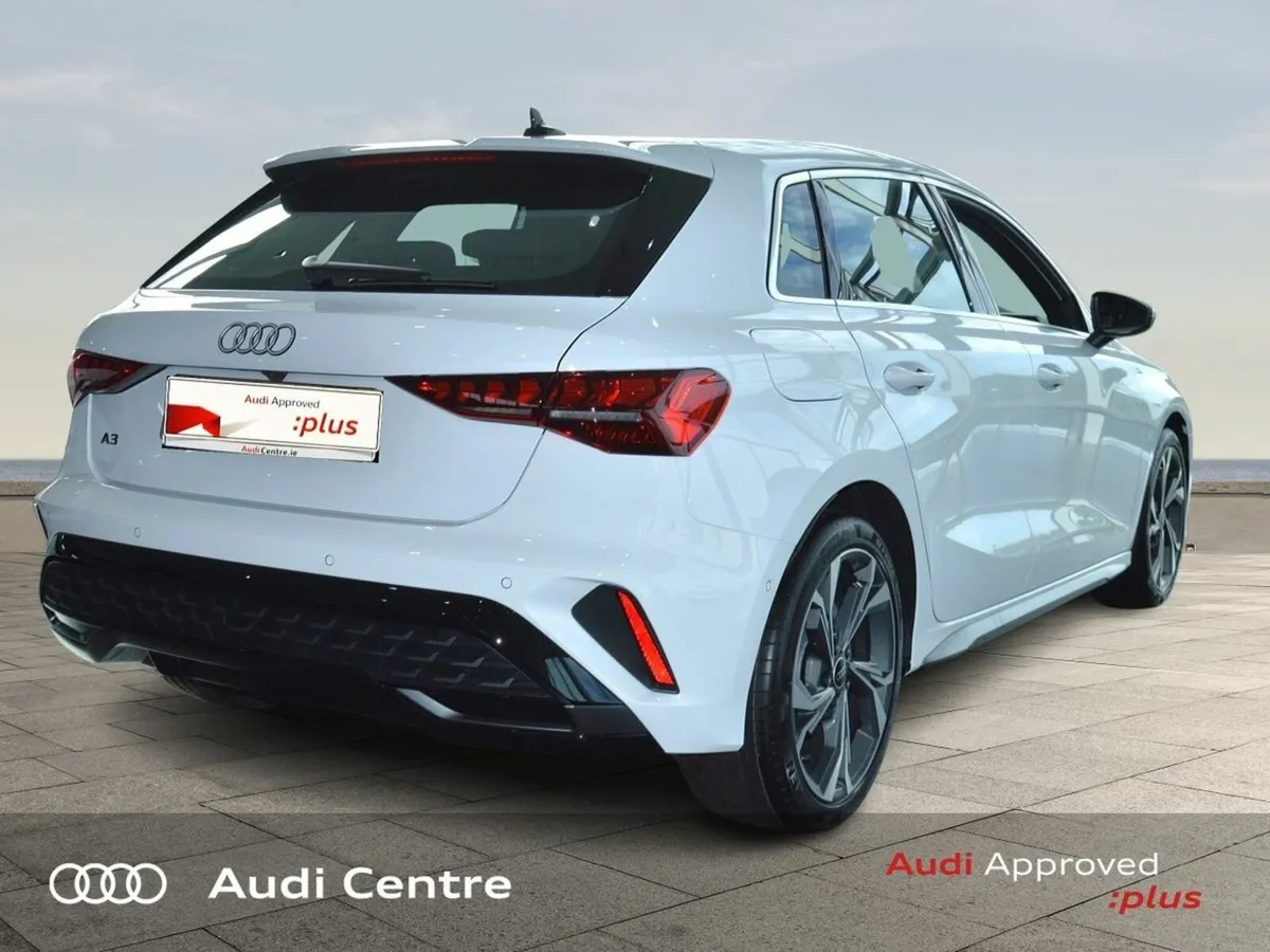 Audi A3 SB 30 TDI 115HP S-LINE Price new was € 46, - Image 3