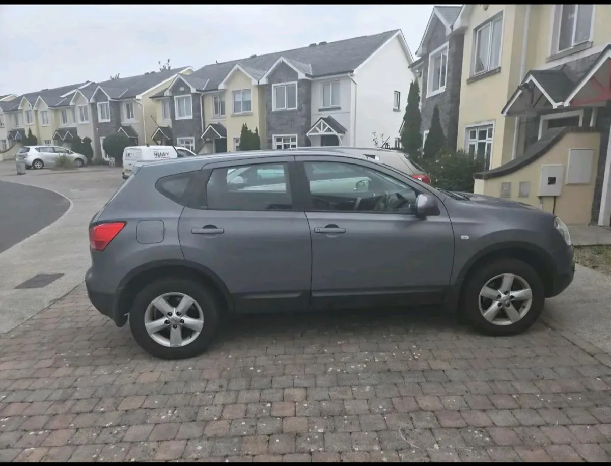 Nissan Qashqai 2010 1.6 petrol - Image 1