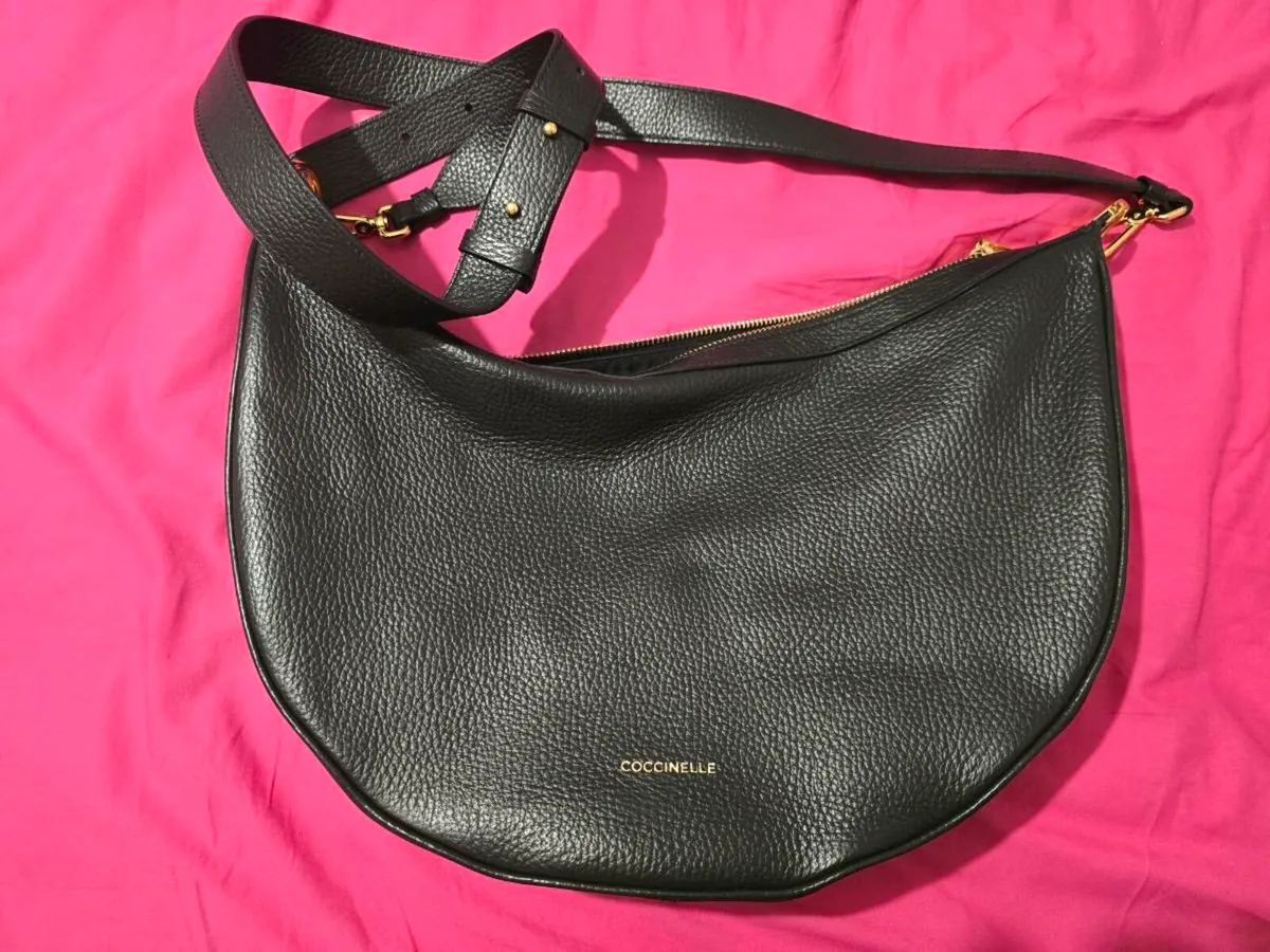 Crossbody bag - Image 1
