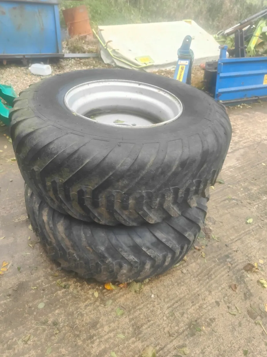425/65r22.5 wheels - Image 1