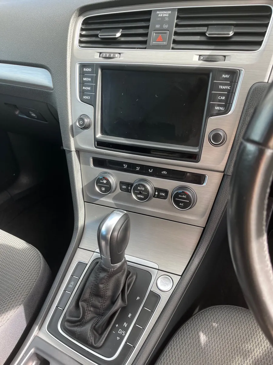 2015 Vw golf - Image 2