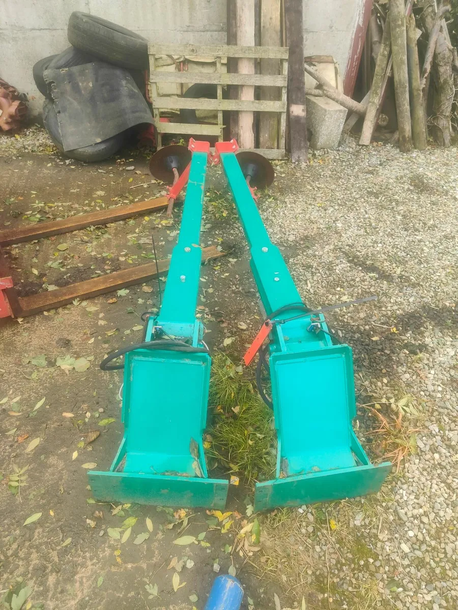 Bout markers to suit a kuhn - Image 1