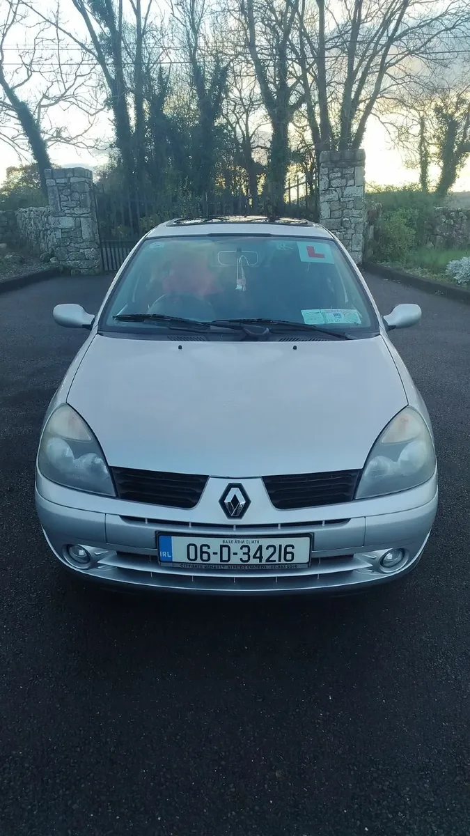 Renault Clio 2006 - Image 1