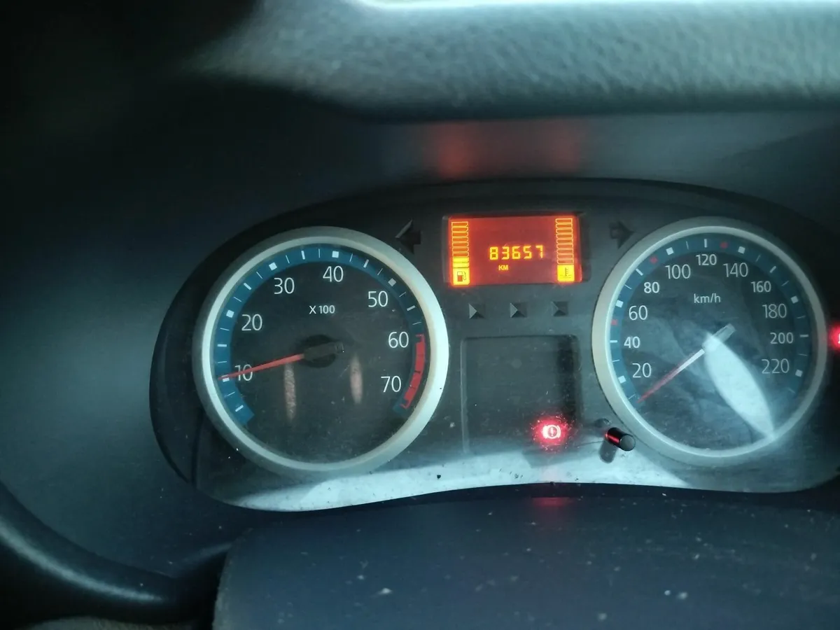 Renault Clio 2006 - Image 2