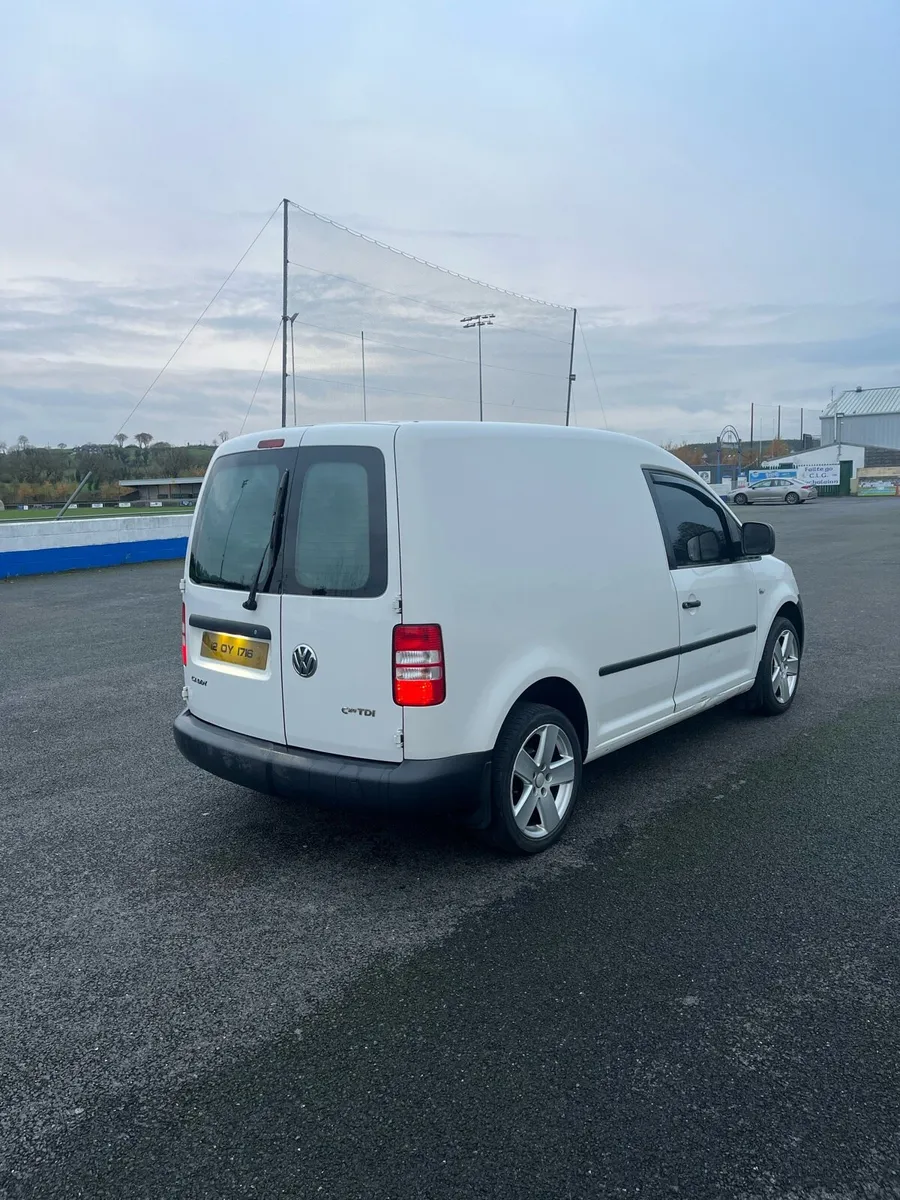 Volkswagen Caddy 2012 - Image 4