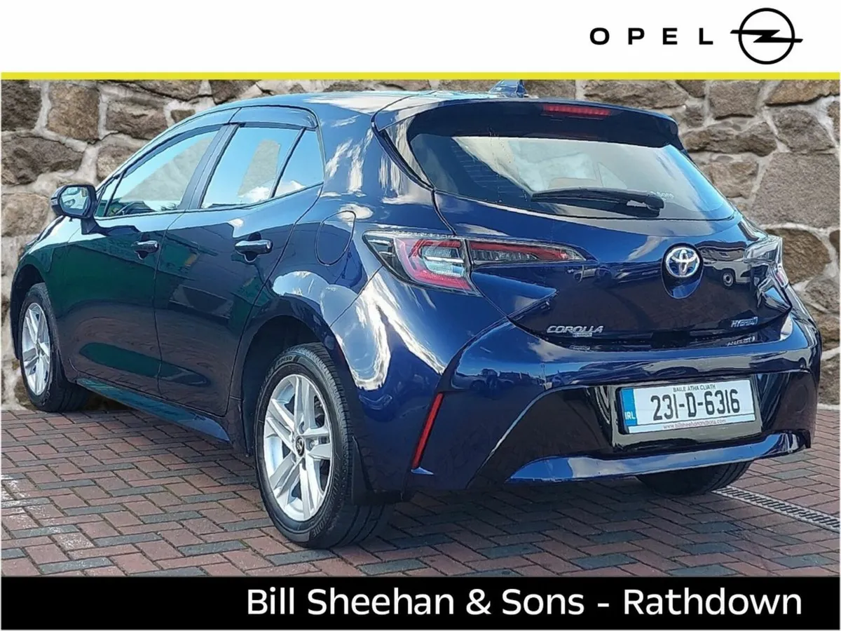 Toyota Corolla 1.8 Hybrid Luna Hatchback Deposit T - Image 4