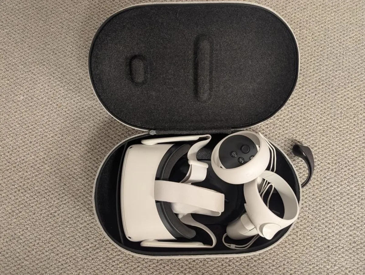 Quest 2 VR - Image 1