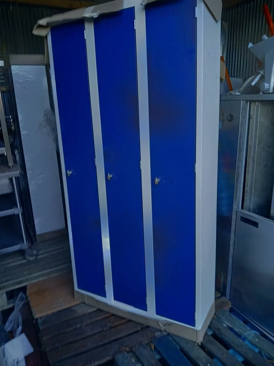 Sports lockers ..(3x1)....new...delivered - Image 4