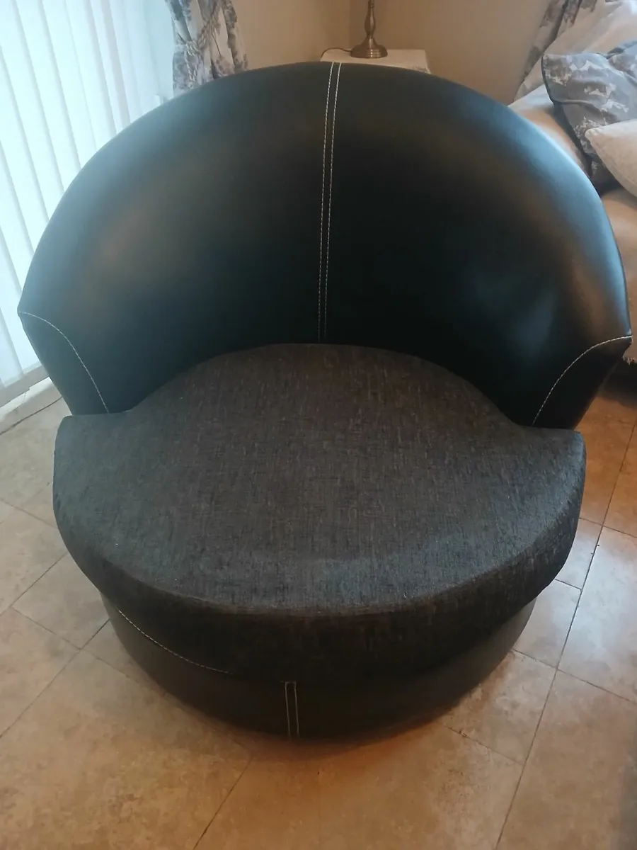 Swivel Cuddle   chair - Image 1