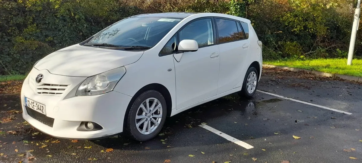 Very low mileage, full service history, Great Spec - Image 1