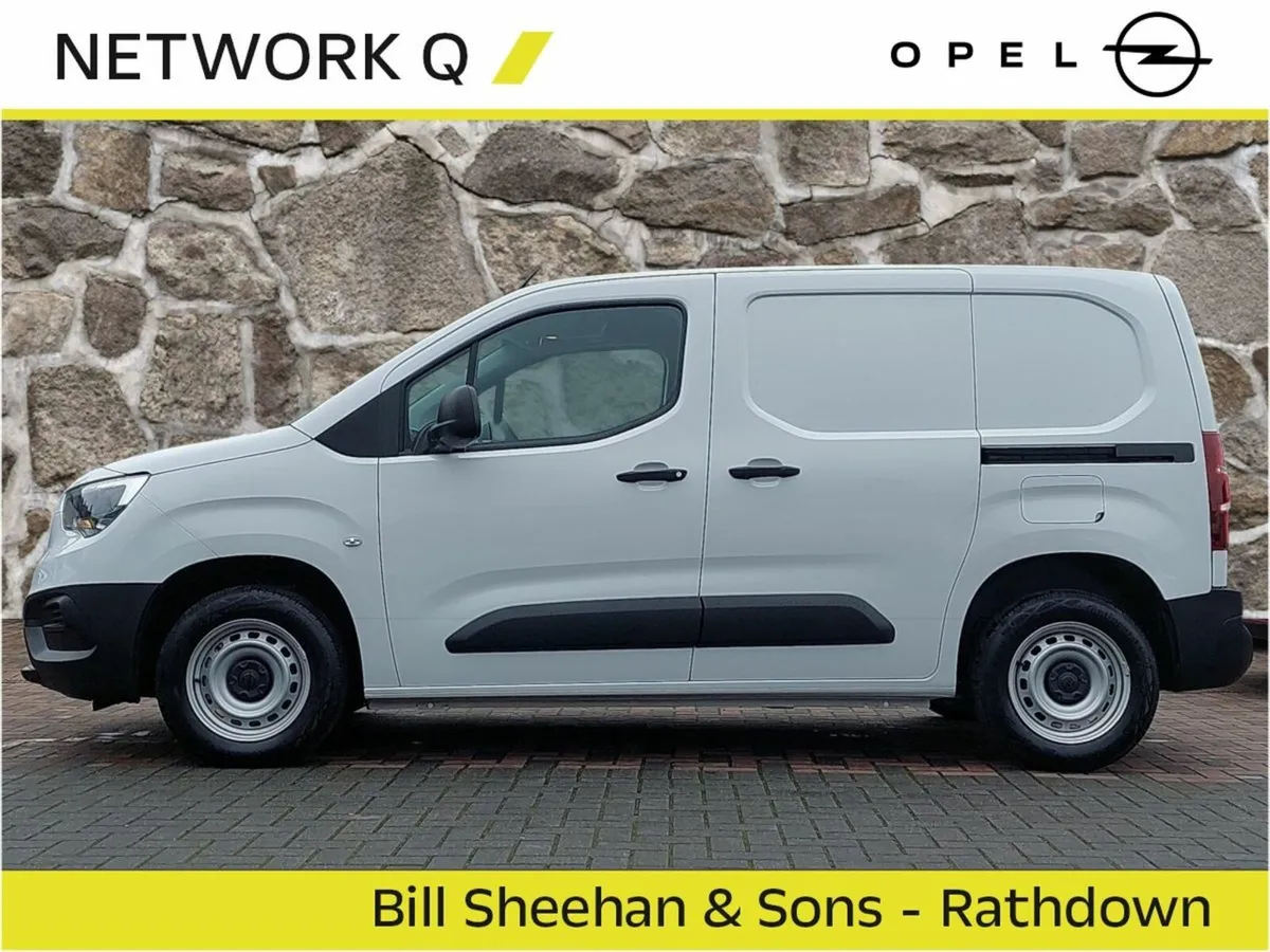 Opel Combo Edition Plus KOMFORT 3 SEATER VAN - Image 3