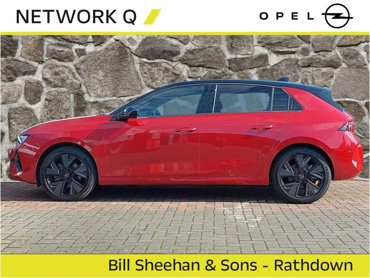 Opel Astra GS 54KWh EV 155PS - Image 3