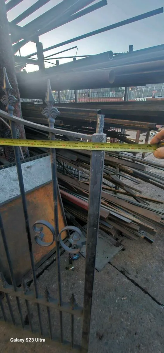 Galvanized Drive way Gate - Image 3