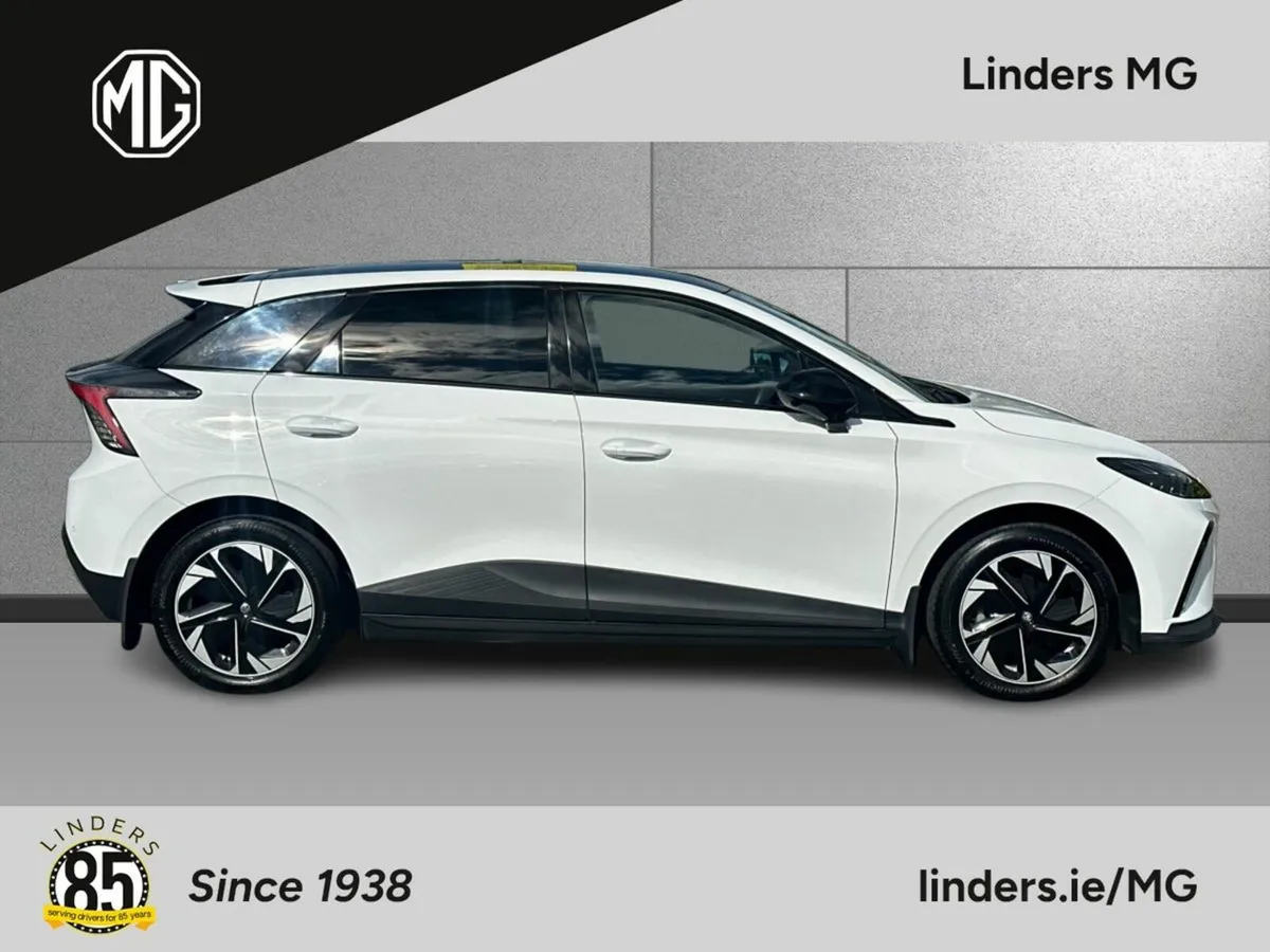 MG MG4 EV, Exclusive (Top Spec), 435km Range, Heat - Image 4