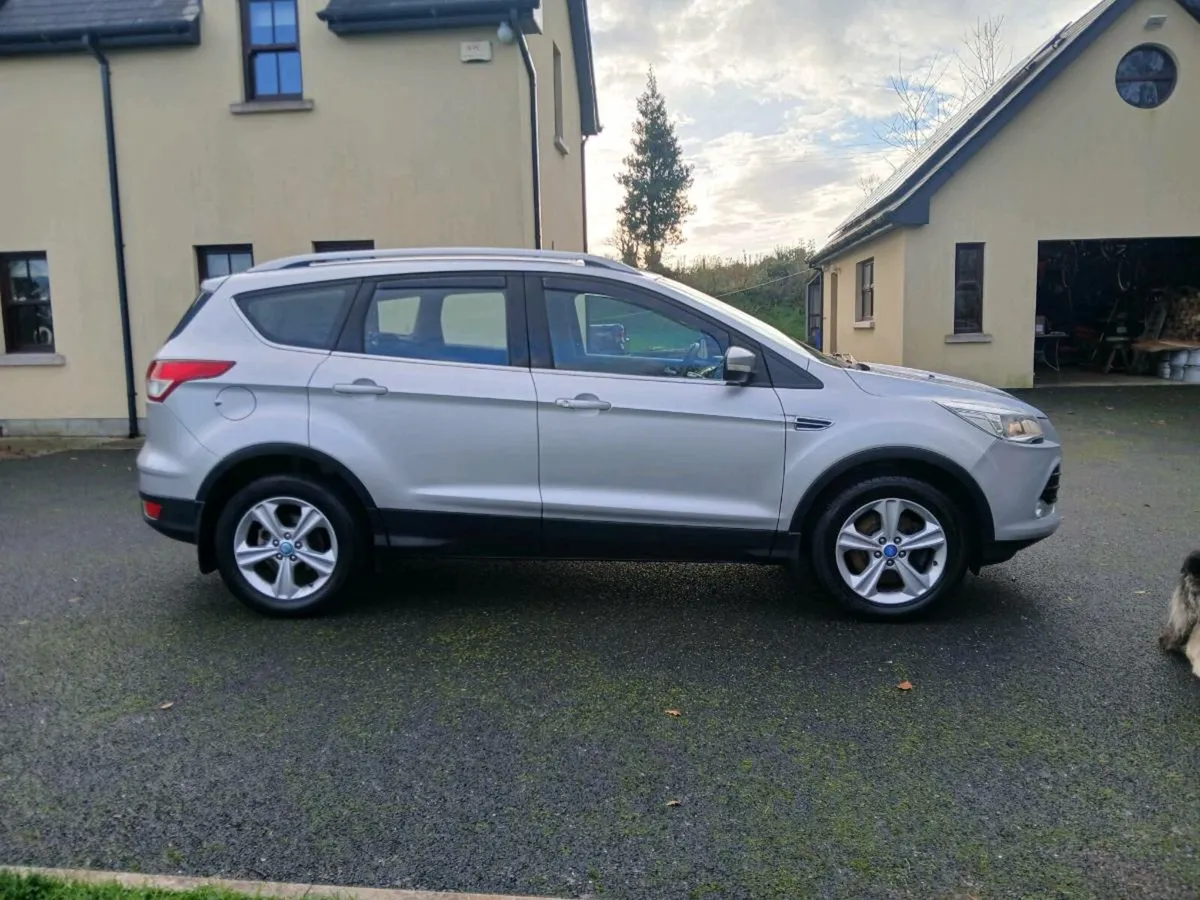 Commercial vehicle - Image 2