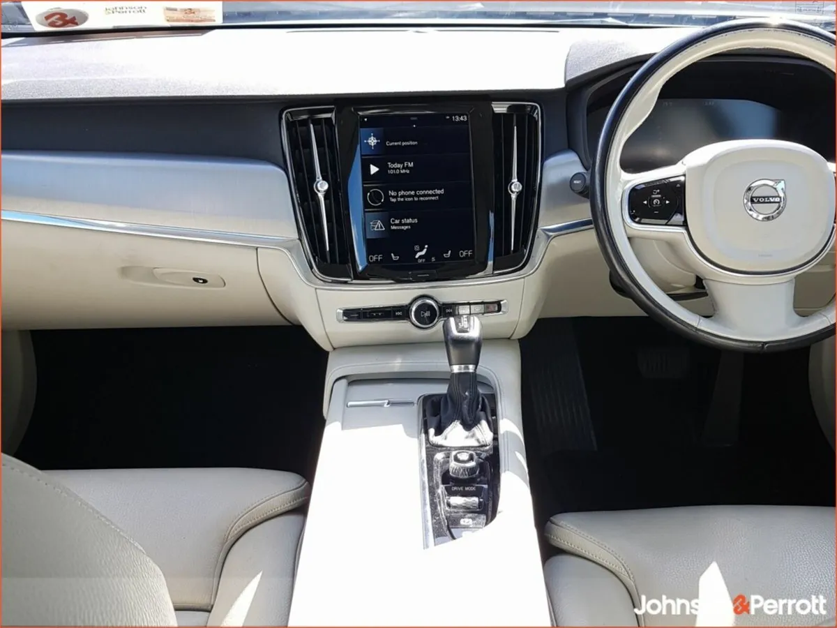 Volvo S90 D4 190hp Momentum Pro Auto (Adaptive Cru - Image 3
