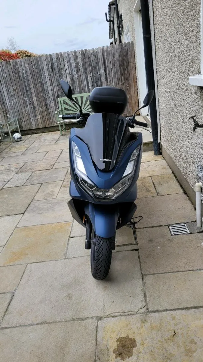 Honda PCX 125 2023 - Image 2
