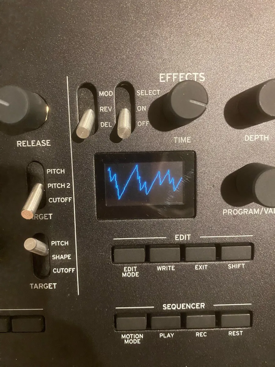 Korg Minilogue XD - Polyphonic Analogue Synth - Image 2