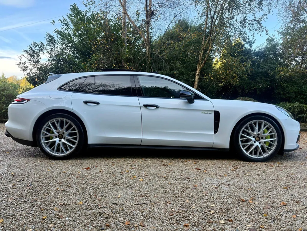 Porsche Panamera 4 SPORT TURISIMO  *F.Porsche.S.H… - Image 3