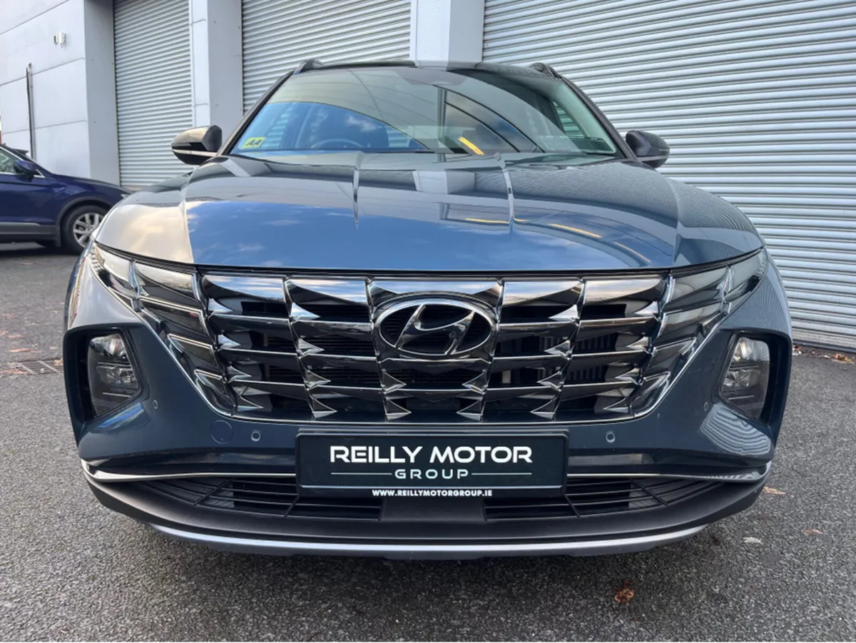 Hyundai Tucson 1.6 DIESEL EXEC PLUS 2TONE - Image 2