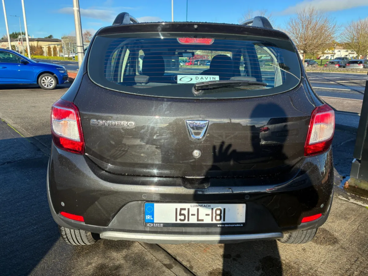 Dacia Sandero STEPWAY SIGNATURE 1.5 DCI 90 4 - Image 4