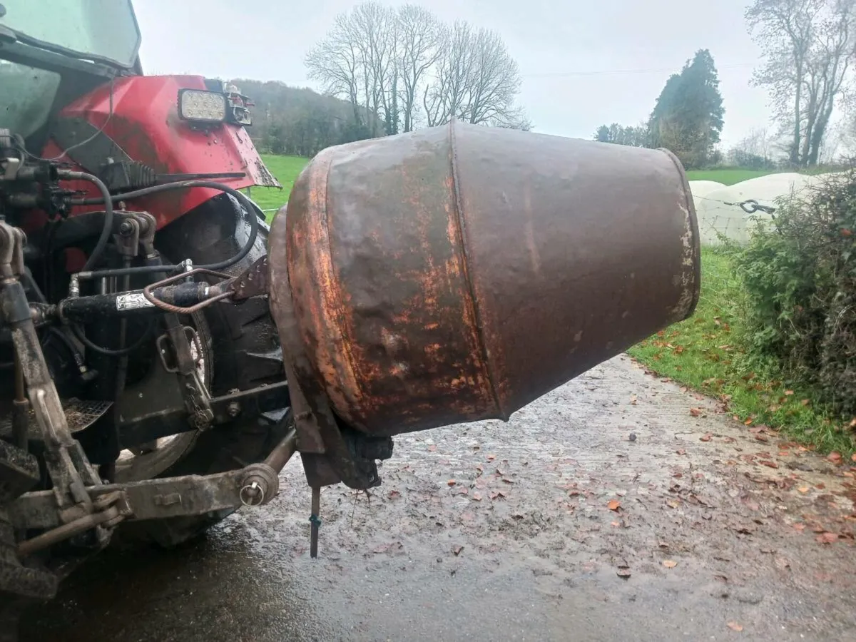 Concrete Mixer - Image 3