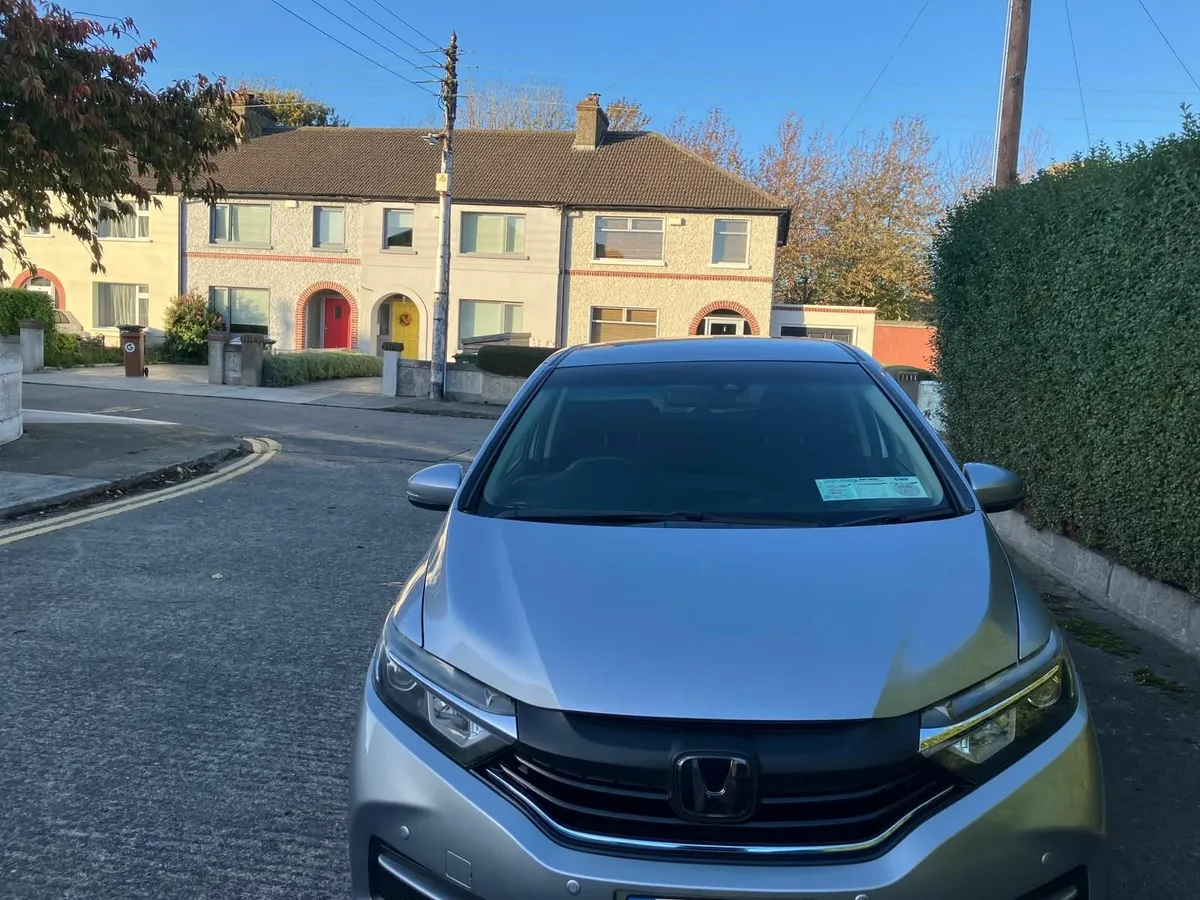 Honda Shuttle 2018 Hybrid Automatic - Image 3