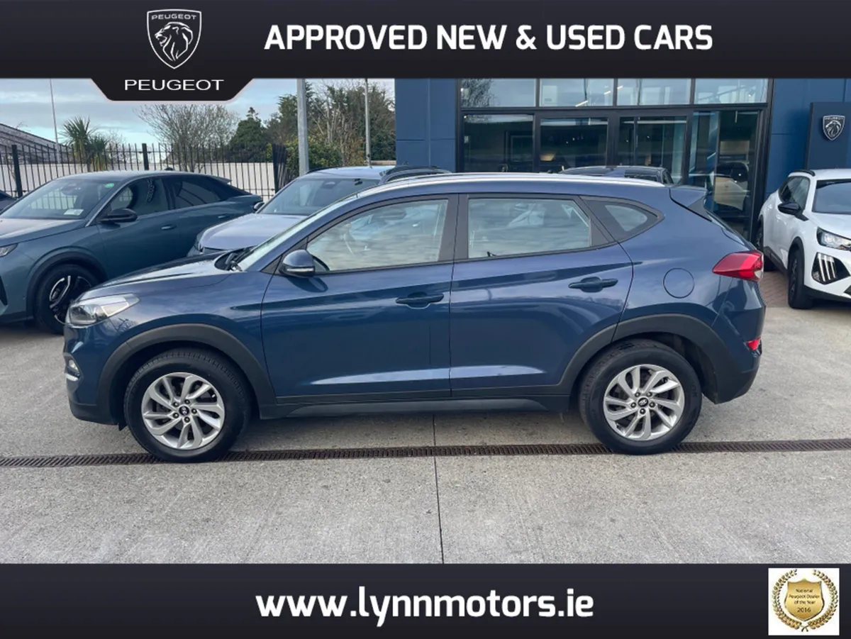 Hyundai Tucson 1.7 SE NAV BLD 116PS 5DR - Image 3
