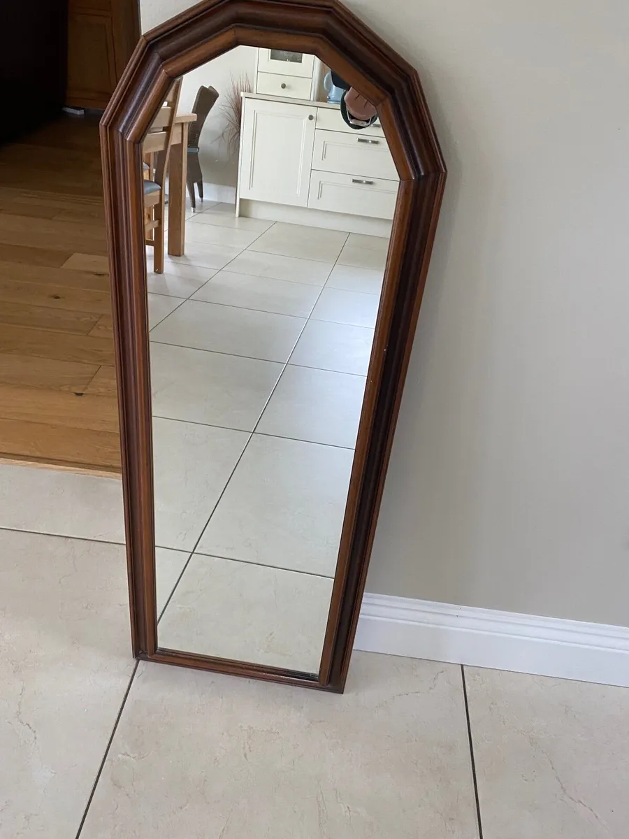 Mahogany mirror - Image 1