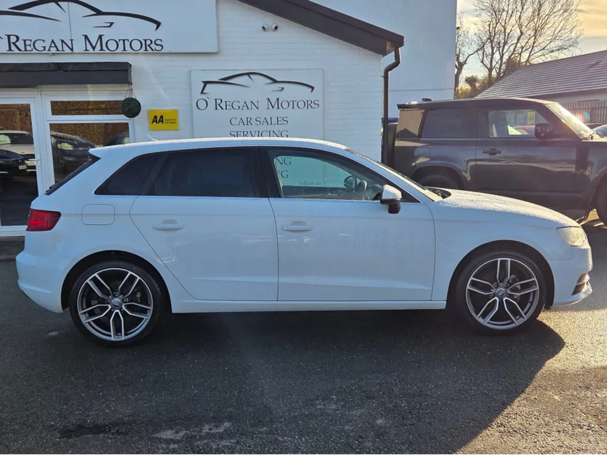 Audi A3 1.4 TFSI SE TECHNIK 5DR - Image 2