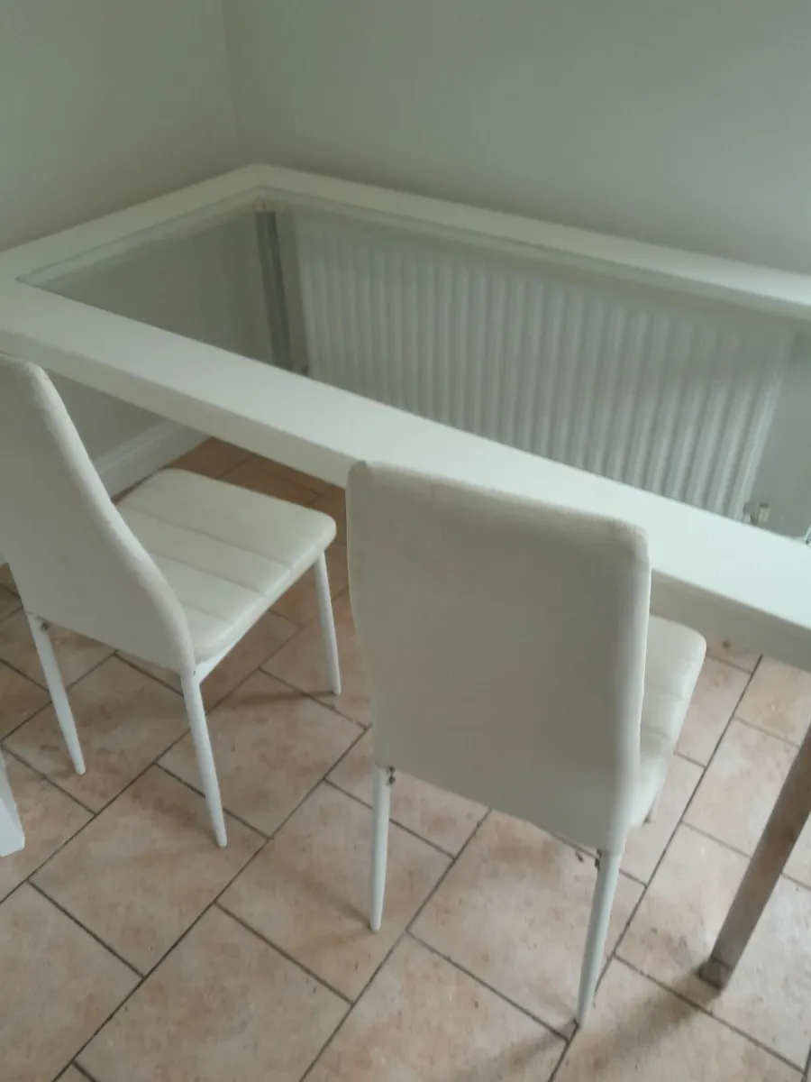 Kitchen Table + 4Cairs - Image 3