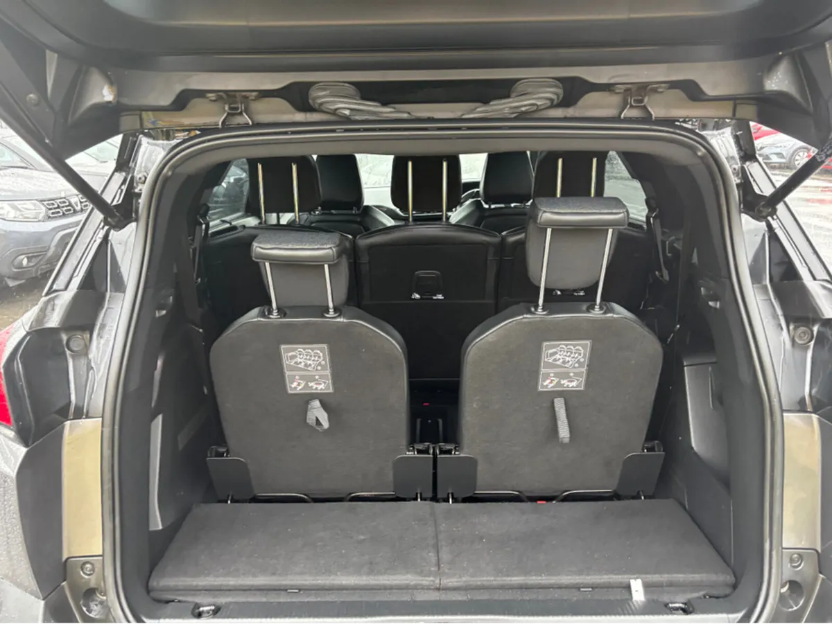 Peugeot 5008 GT-LINE 1.5 BLUE HDI 130 AUTOM 7 Seat - Image 4