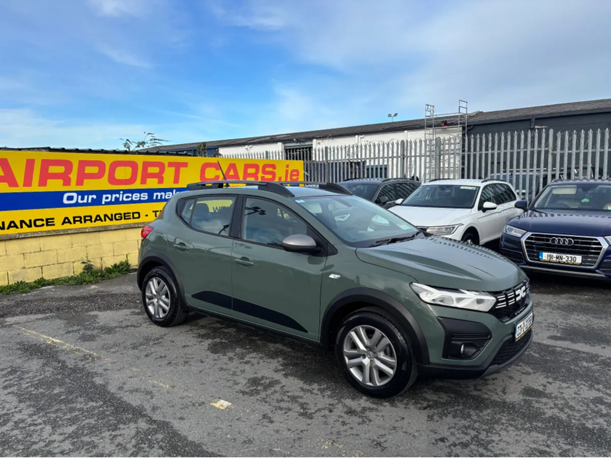 Dacia Sandero STEPWAY EXPRESSION TCE 90 NBI - Image 1