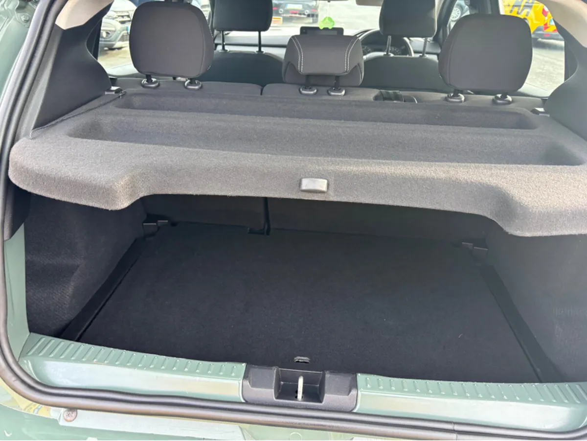 Dacia Sandero STEPWAY EXPRESSION TCE 90 NBI - Image 4