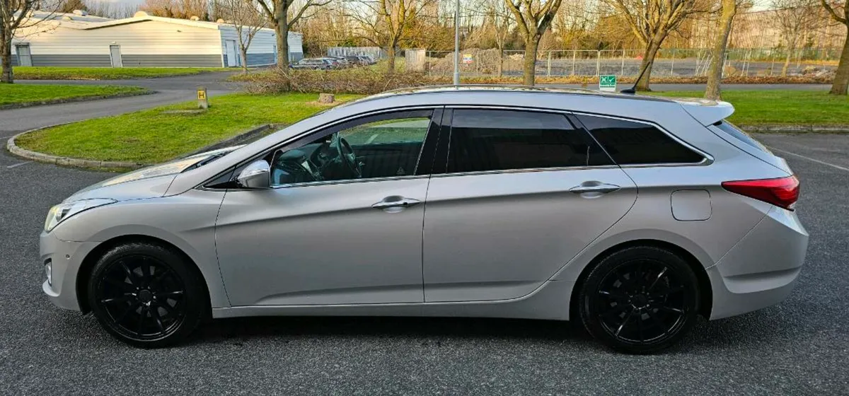 2012 Hyundai i40 estate NCT+TAX - Image 4
