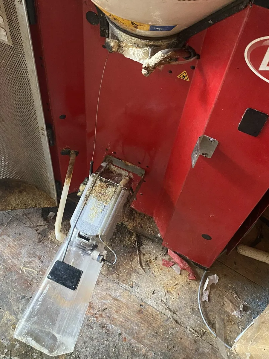 Automatic Calf Feeder - Image 4