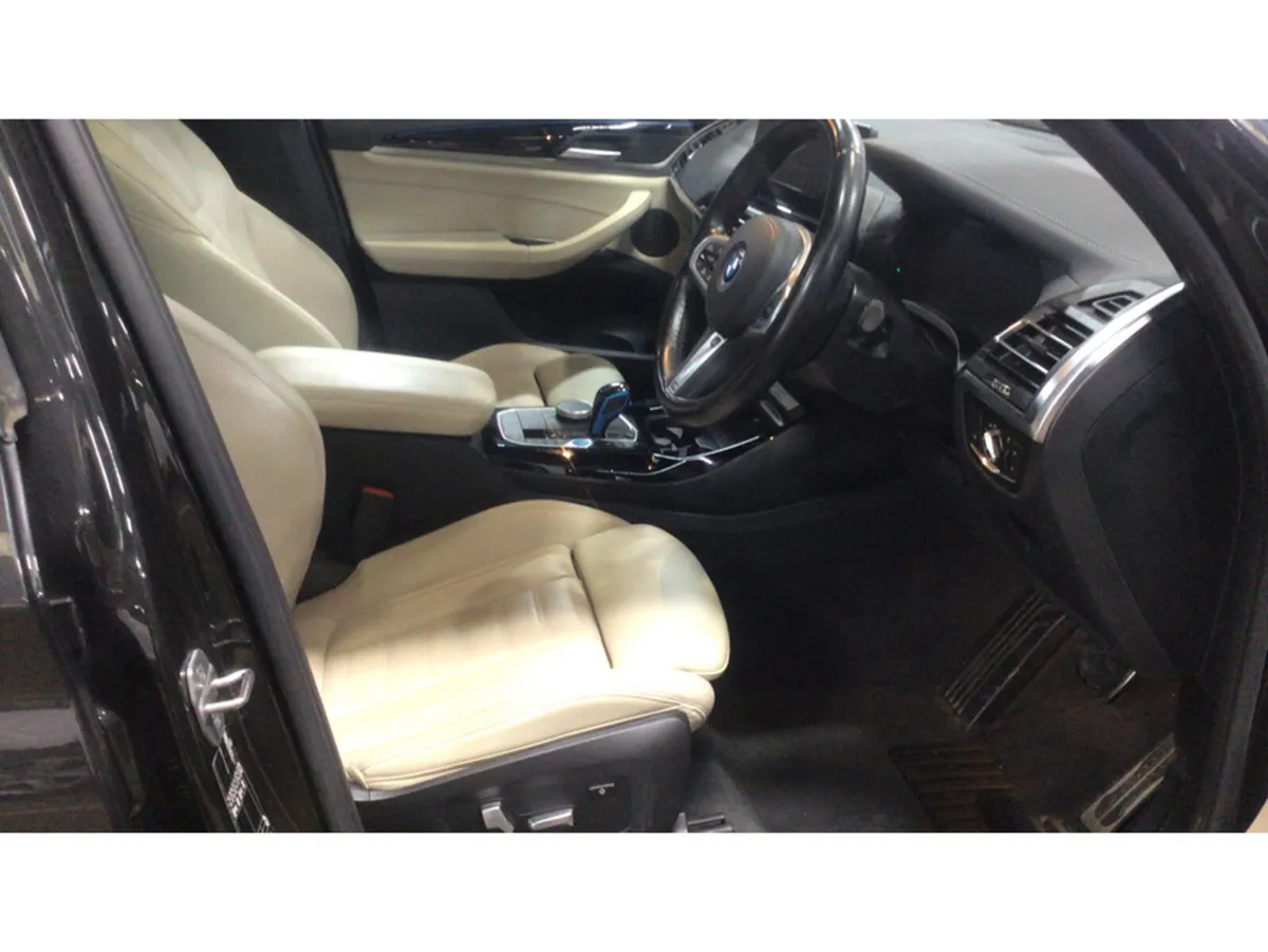 BMW iX3 M SPORT (PAN ROOF / OYSTER LEATHER) 80KWH - Image 3