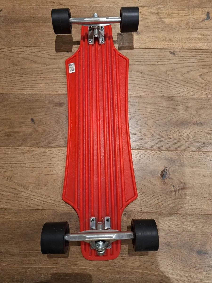 Skateboard - Image 2