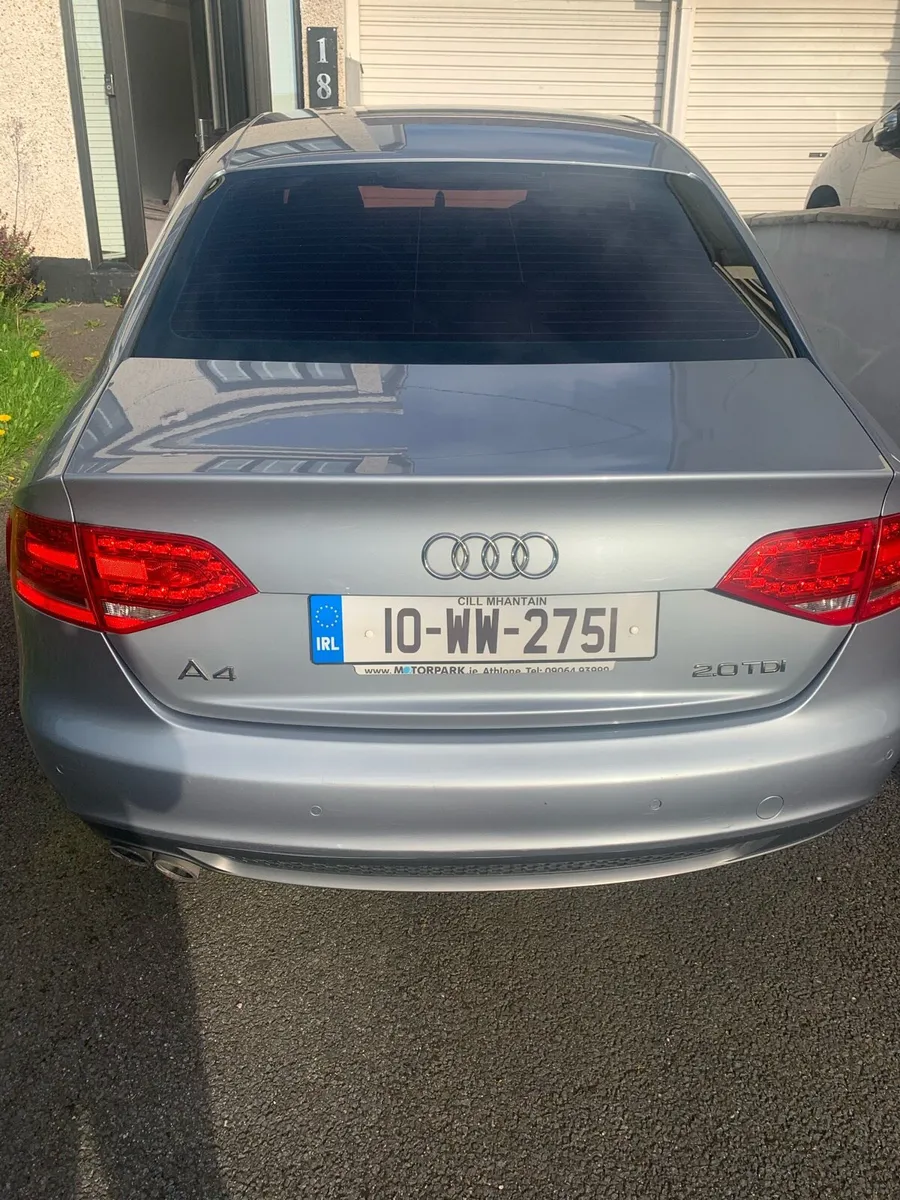 Audi A4 S Line automatic 2010 - Image 2