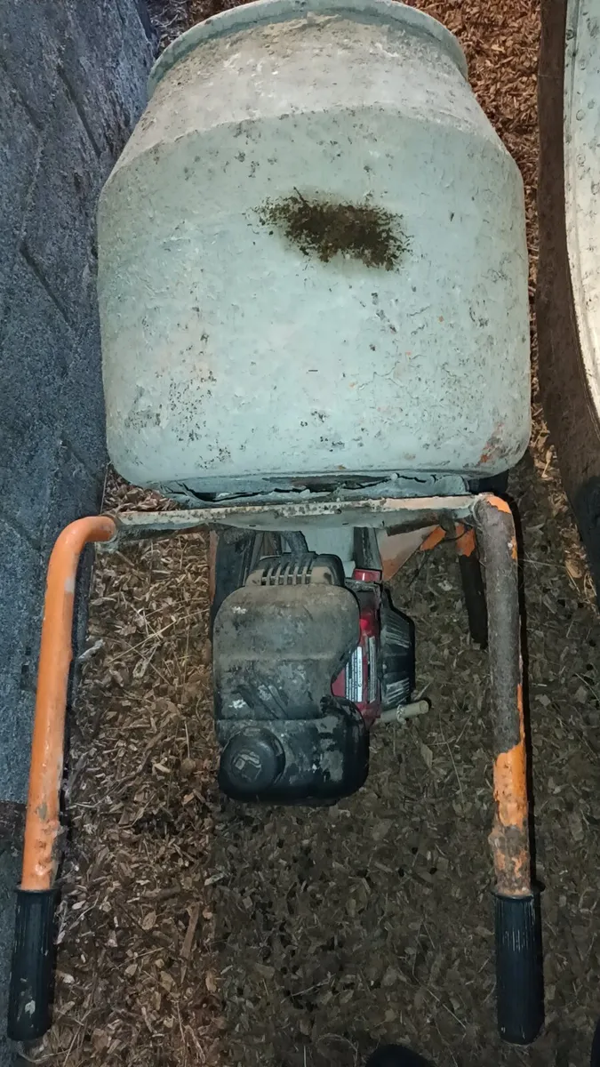 Bella cement mixer - Image 2